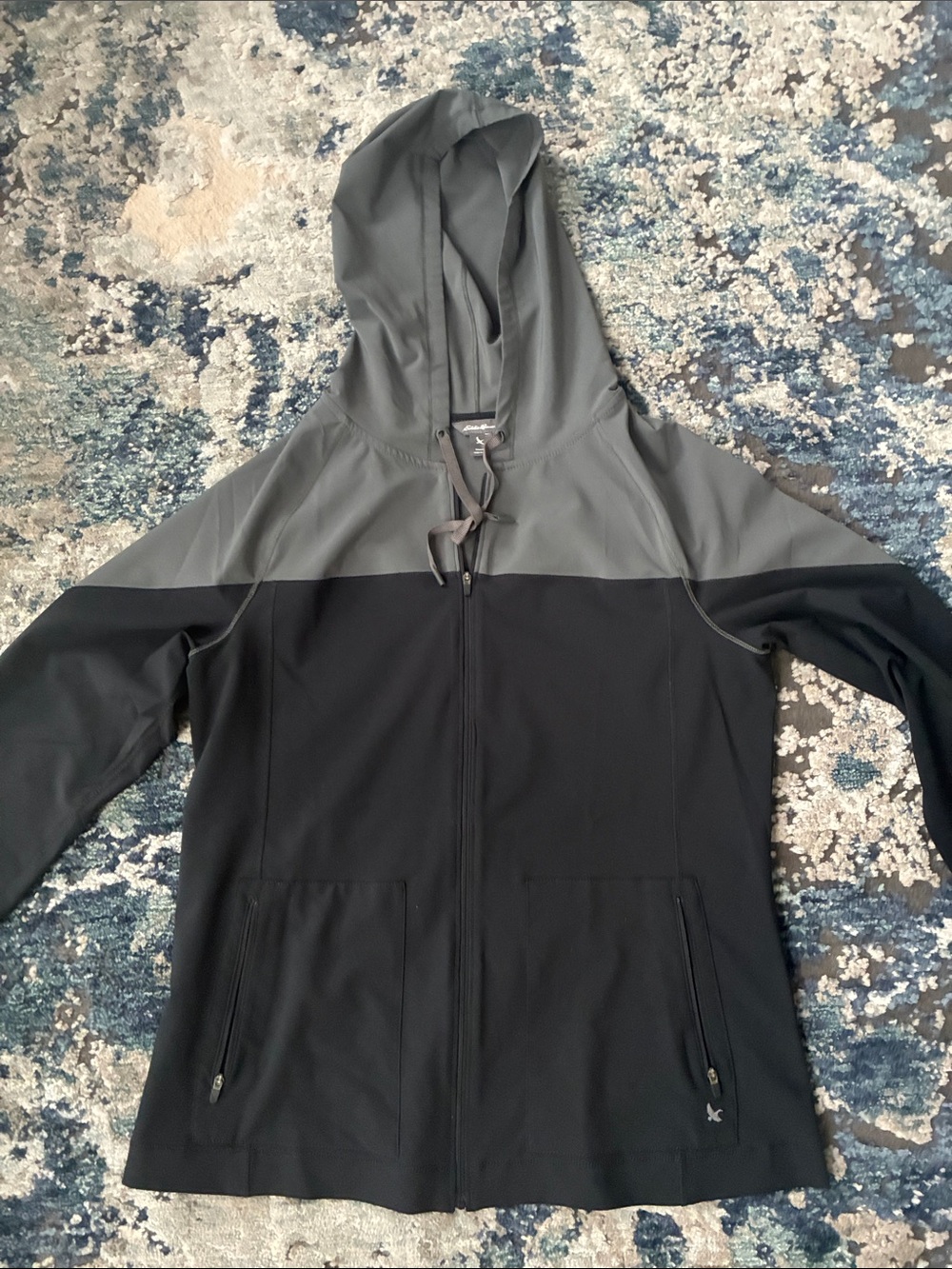 Women’s Two-Tone Hooded Zip Jacket - Black & Gray